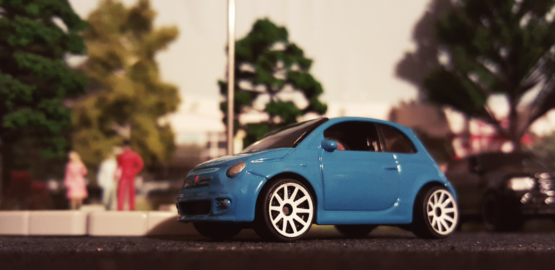 Illustration for article titled How Many Minis Can You Fiat on a Diorama